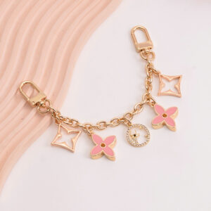 Logo L Keychain Pink