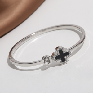 #A39Silver Bangle