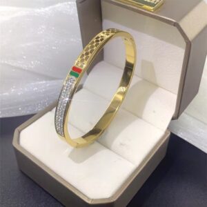 #A46Gold Bangle